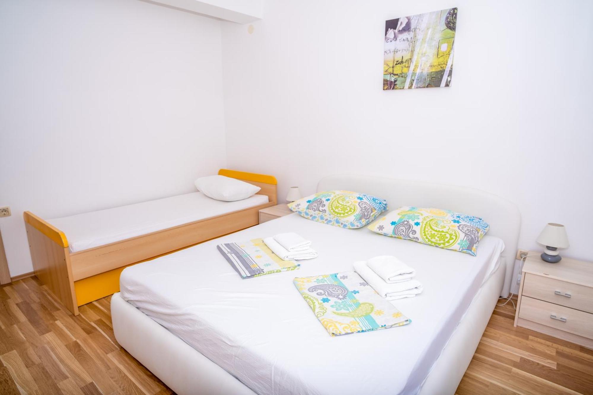 Apartment Bura Σίμπενικ Εξωτερικό φωτογραφία