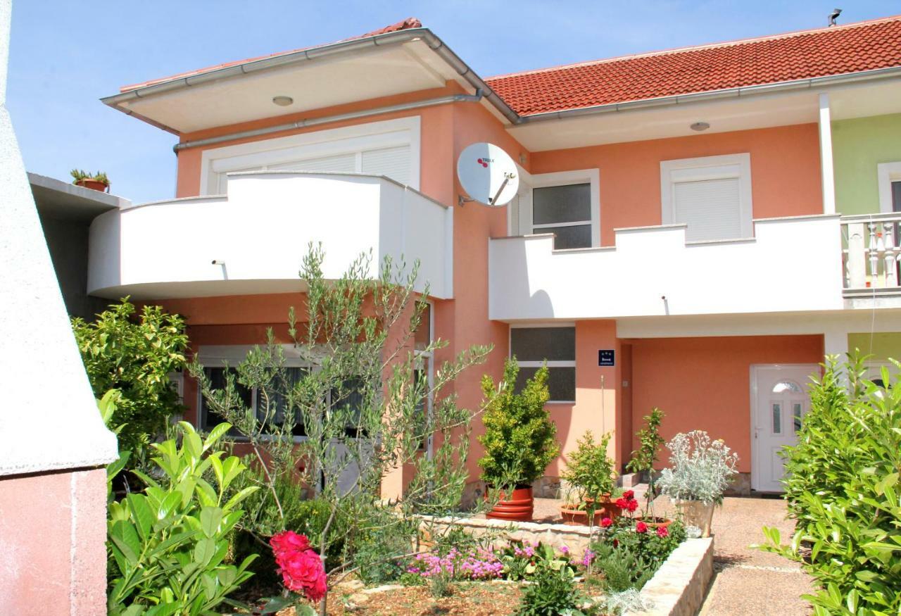 Apartment Bura Σίμπενικ Εξωτερικό φωτογραφία