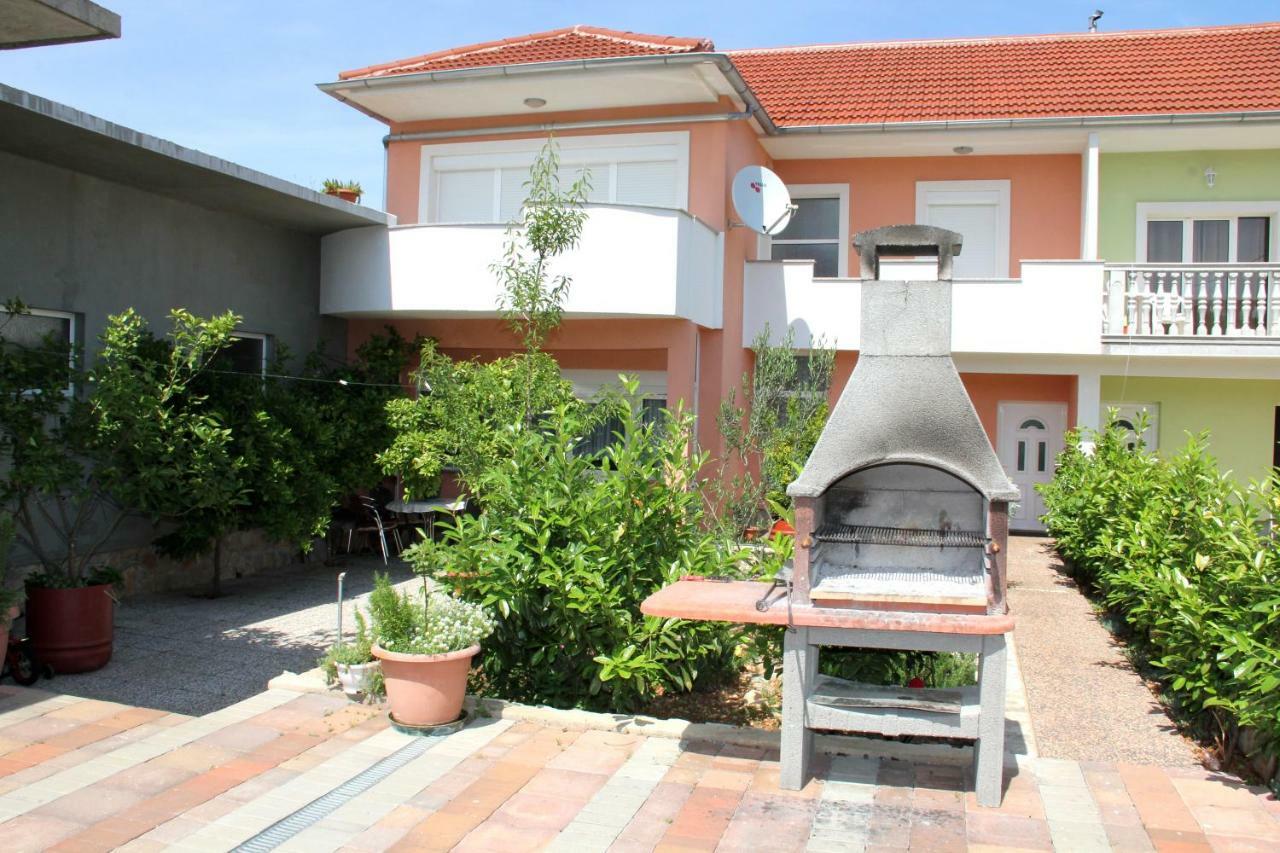 Apartment Bura Σίμπενικ Εξωτερικό φωτογραφία
