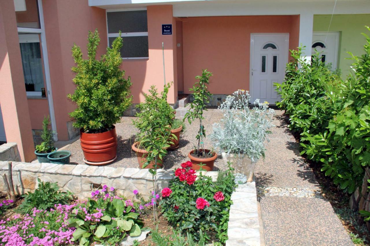 Apartment Bura Σίμπενικ Εξωτερικό φωτογραφία